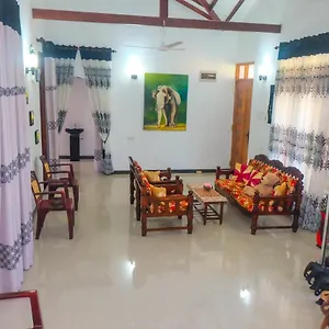 Rodrigo's & Restaurant Guest house Negombo